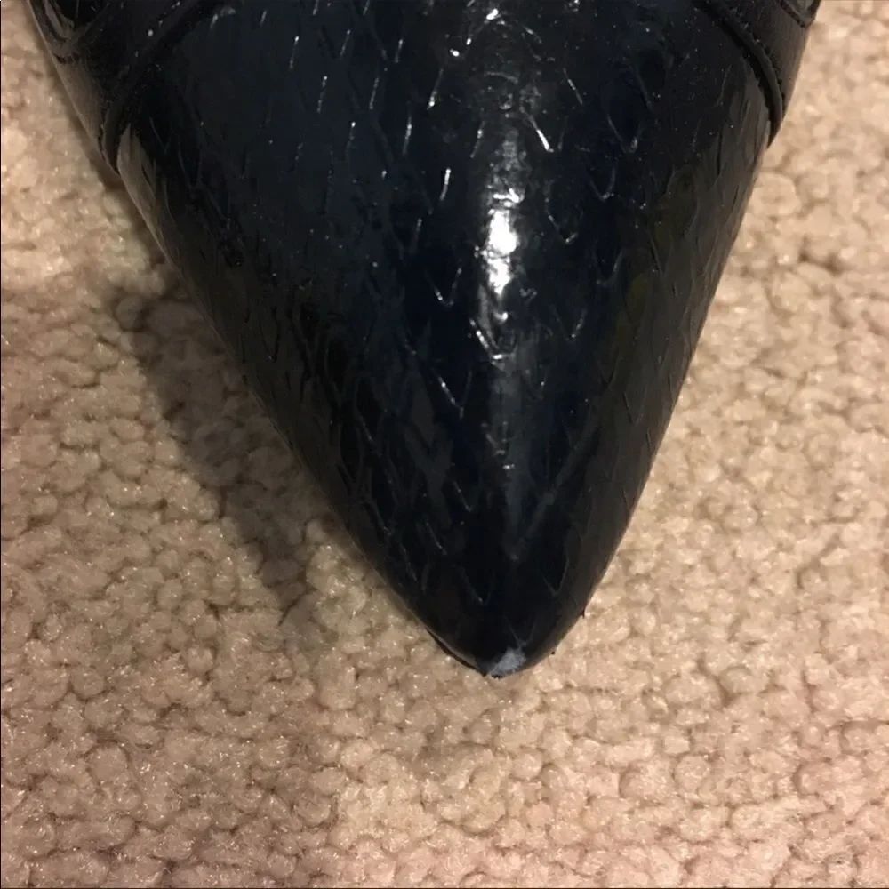 Jimmy Choo Navy Blue Snakeskin & Leather Pointed-Toe Pumps – Size 37.5 - Picture 7 of 14